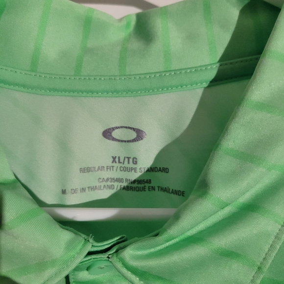 Oakley Golf Polo - Picture 3 of 4
